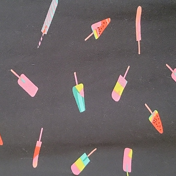 Warehouse One patterned Core tank. - Picture 3 of 7